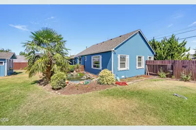 1590 S Columbus Avenue, Medford, OR 97501 - Photo 28