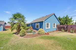 1590 S Columbus Ave, Medford, OR 97501 - Photo 28