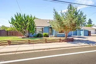 1590 S Columbus Ave, Medford, OR 97501 - Photo 40