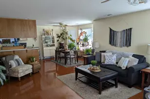 541 Briarwood Dr, Central Point, OR 97502 - Photo 2