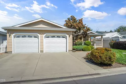 351 Orth Drive # 14, Central Point, OR 97502 - Photo 4