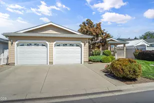 351 Orth Dr, Central Point, OR 97502 - Photo 4