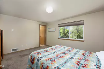 1221 E Evans Creek Road, Rogue River, OR 97537 - Photo 26