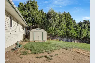 1764 Chinchalla Way, Klamath Falls, OR 97603 - Photo 30