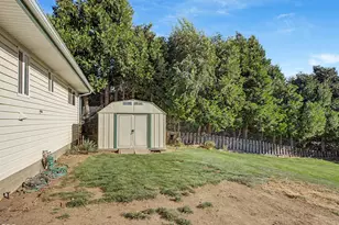 1764 Chinchalla Way, Klamath Falls, OR 97603 - Photo 30