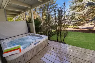 17704 Rogue Ln, Sunriver, OR 97707 - Photo 8