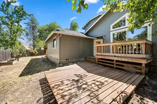 2995 Nova Dr, Ashland, OR 97520 - Photo 34