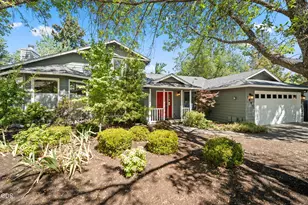 2995 Nova Dr, Ashland, OR 97520 - Photo 2