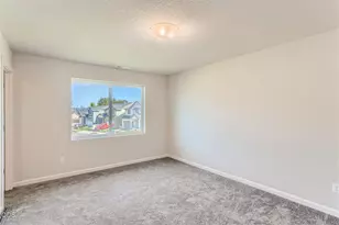 63110 NE Henningsen Pl, Bend, OR 97701 - Photo 10