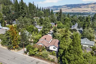 373 Iowa St, Ashland, OR 97520 - Photo 2