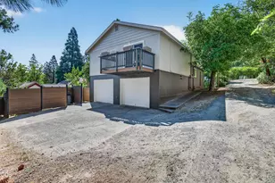373 Iowa St, Ashland, OR 97520 - Photo 16