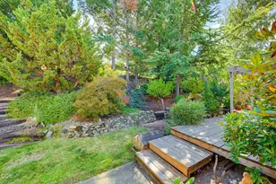 811 NE Oregon Ave, Grants Pass, OR 97526 - Photo 34