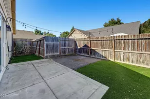 2825 Duell Ave, Medford, OR 97501 - Photo 14
