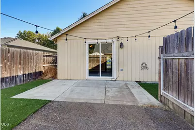 2825 Duell Avenue, Medford, OR 97501 - Photo 16