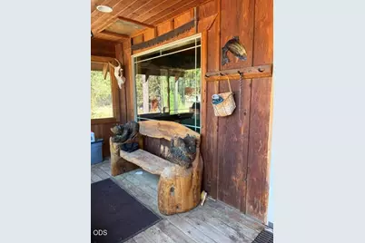 130126 Muley Drive, Crescent Lake, OR 97733 - Photo 12