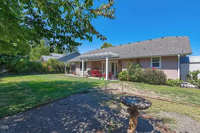 2713 SW Trinity Way, Grants Pass, OR 97527 - Photo 26