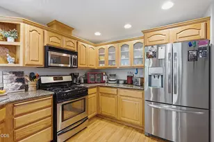 2713 SW Trinity Way, Grants Pass, OR 97527 - Photo 12