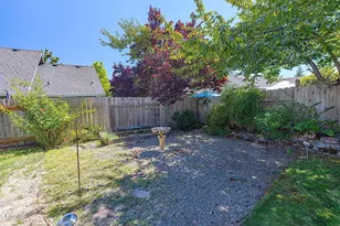 2713 SW Trinity Way, Grants Pass, OR 97527 - Photo 30
