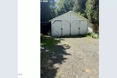301 Humphrey Addition Road, Glendale, OR 97442 - Photo 4