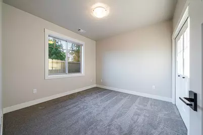 3980 Colorado Drive, Medford, OR 97504 - Photo 18