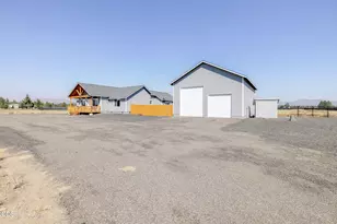 15317 SW Steelhead Rd, Terrebonne, OR 97760 - Photo 10