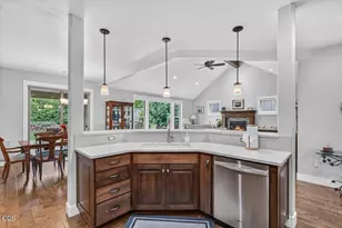 4023 Crystal Springs Dr, Medford, OR 97504 - Photo 14