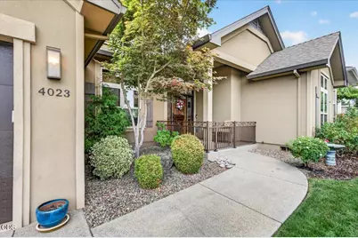 4023 Crystal Springs Drive, Medford, OR 97504 - Photo 4