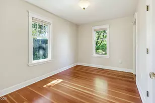 235 Gibson St, Talent, OR 97540 - Photo 24