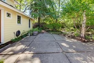 235 Gibson St, Talent, OR 97540 - Photo 46