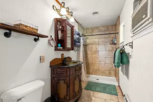 805 Minthorne Rd, Rogue River, OR 97537 - Photo 16