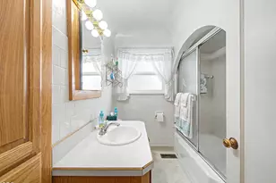 247 Hillside Ave, Klamath Falls, OR 97601 - Photo 20