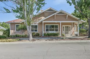 761 Nepenthe Rd, Ashland, OR 97520 - Photo 1