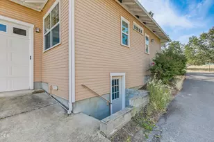 761 Nepenthe Rd, Ashland, OR 97520 - Photo 30