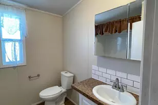 411 Teakwood Dr, Grants Pass, OR 97526 - Photo 10