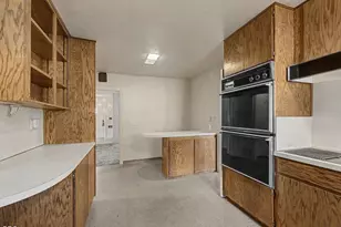 1962 Manzanita St, Klamath Falls, OR 97601 - Photo 12