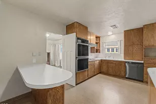 1962 Manzanita St, Klamath Falls, OR 97601 - Photo 10