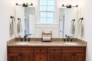 4573 Wolf Run Dr, Medford, OR 97504 - Photo 26