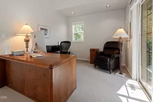 61866 Bunker Hill Ct, Bend, OR 97702 - Photo 30