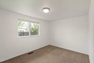 1452 Carolyn Cir, Medford, OR 97504 - Photo 16