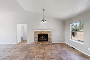 3244 SW 34th St, Redmond, OR 97756 - Photo 4