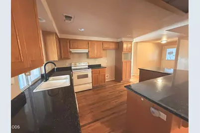 2321 Savannah Drive, Central Point, OR 97502 - Photo 6