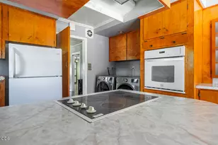 221 Vancouver Ave, Medford, OR 97504 - Photo 14