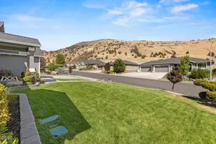 236 Skyridge Dr, Klamath Falls, OR 97603 - Photo 44