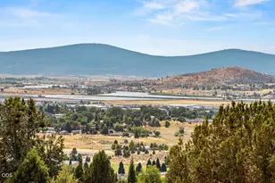 236 Skyridge Dr, Klamath Falls, OR 97603 - Photo 58