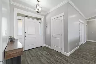 236 Skyridge Dr, Klamath Falls, OR 97603 - Photo 10