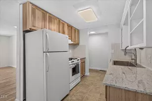 1725 Howell Ave, Medford, OR 97501 - Photo 8