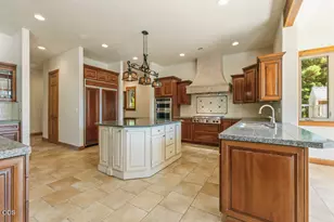 9026 Arant Rd, Klamath Falls, OR 97603 - Photo 12