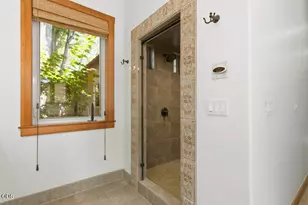 9026 Arant Rd, Klamath Falls, OR 97603 - Photo 32