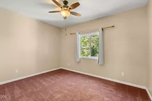 642 Sheffield Dr, Eagle Point, OR 97524 - Photo 14