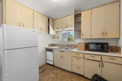 6607 Pinehurst Street, Central Point, OR 97502 - Photo 12
